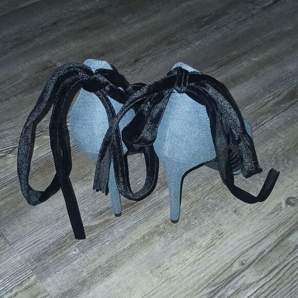 Cape Robbin Denim Black Peep Toe Ankle Straps Heels NWOT Sz 8 - Picture 4 of 8